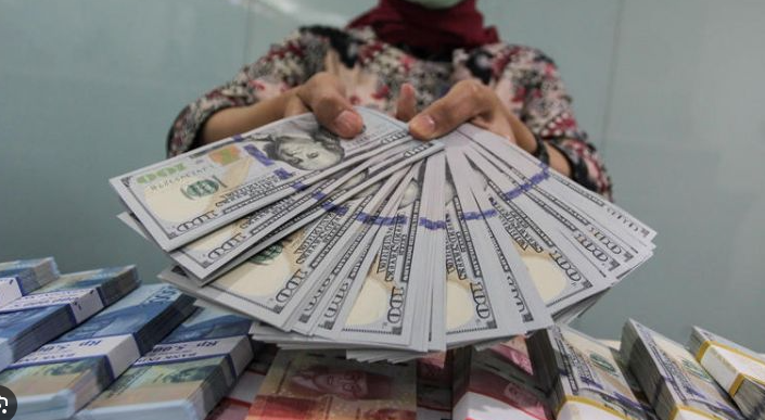 Dolar Melemah Karena Ketidakpastian Perdagangan; Euro Menuju Kenaikan Mingguan